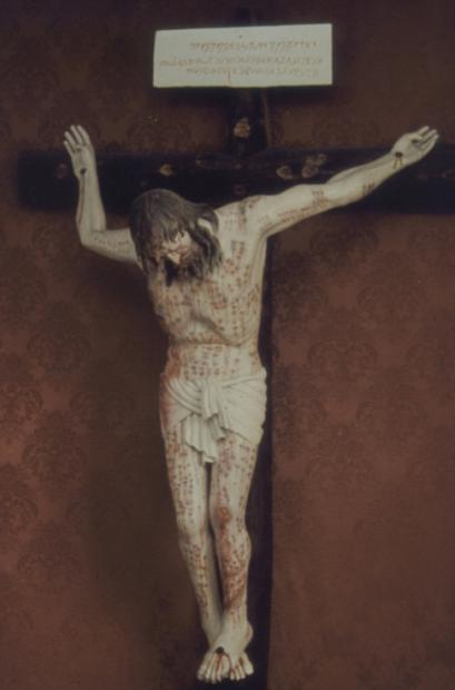 L'homme du linceul sur la croix L'homme du linceul sur la croix